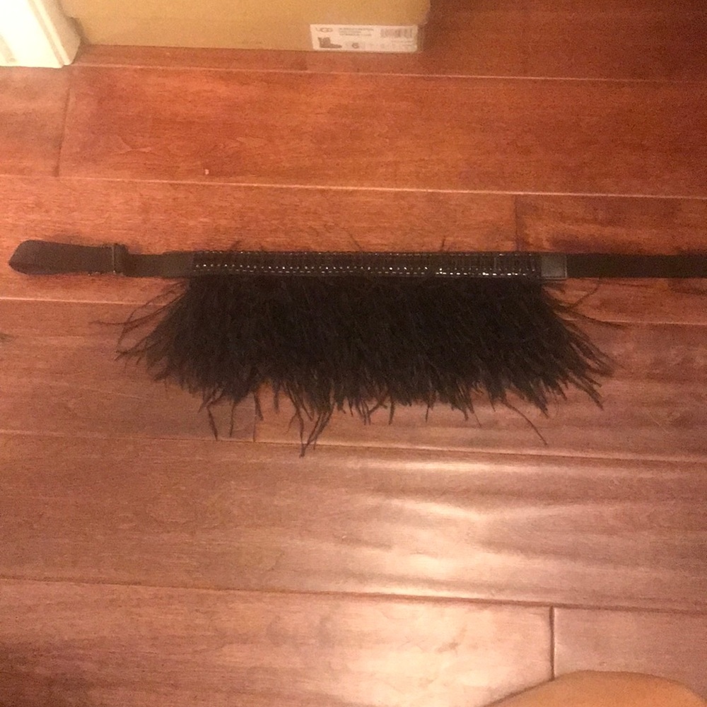 BCBG Feather Belt